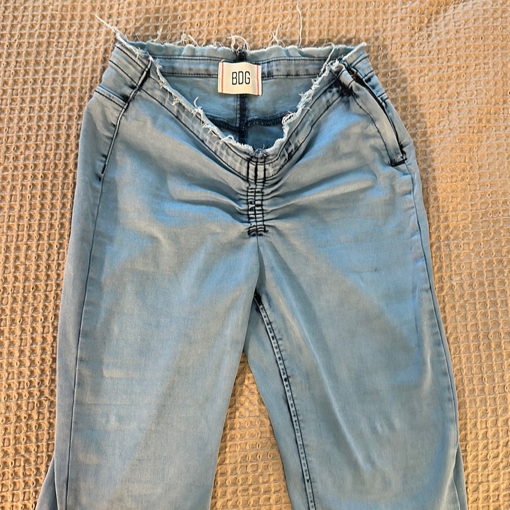 RUCHED DIPPED V FLARE URBAN OUTFITTERS